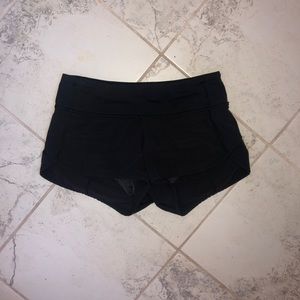 Lulu sped shorts. Size 2.